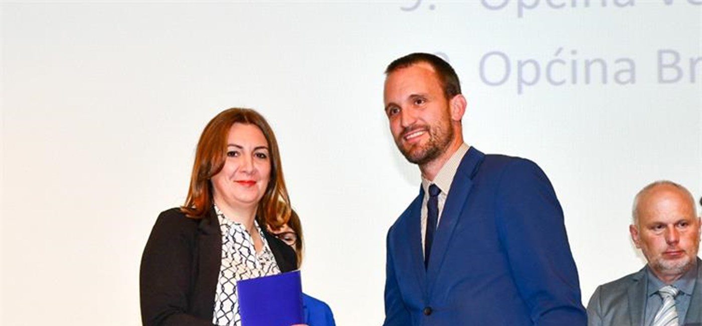 Ministar Erlić uručio ugovore vrijedne više od pet milijuna eura